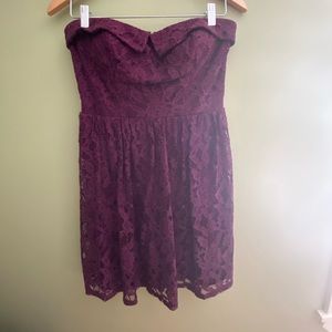 DEB’s strapless dress